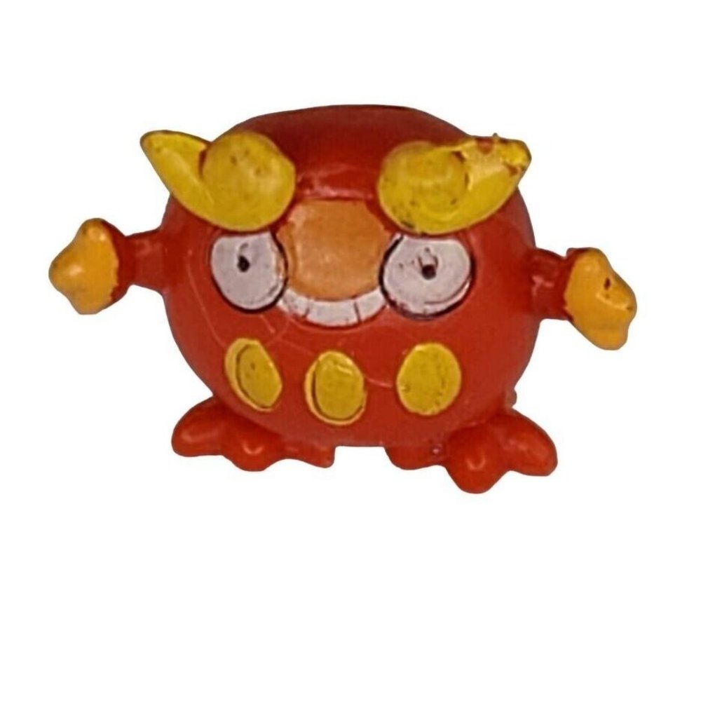 Pokemon 2000s Mini Vinyl RL Gumball Miniature Size Darumaka Action Figure